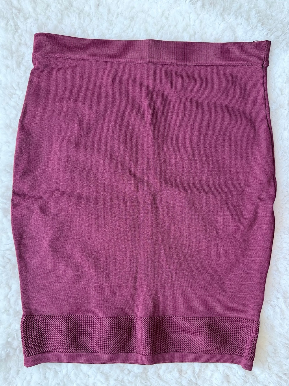 Romeo & Juliet Couture Plum Pencil Skirt - Picture 2 of 7